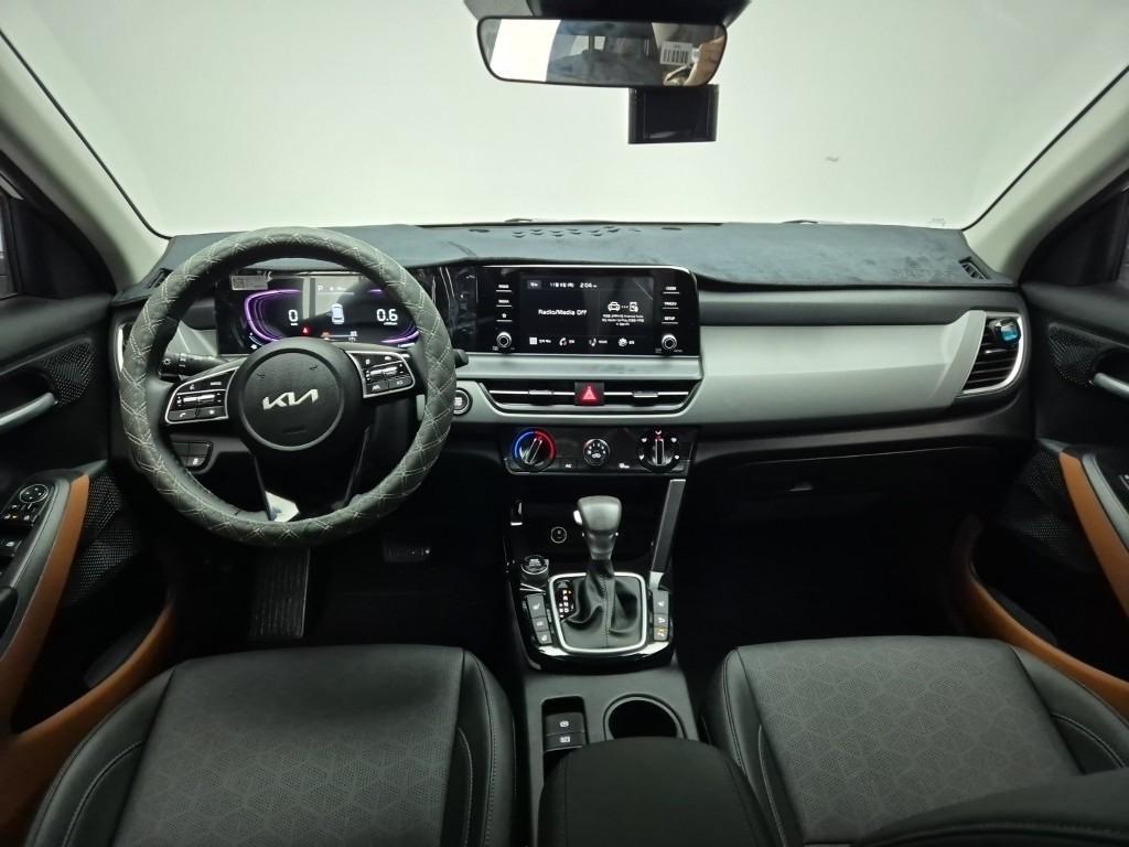 KIA Seltos - Vista 7