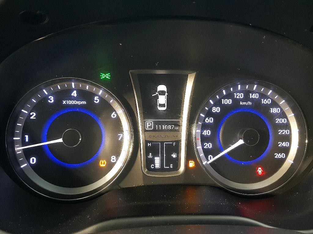 HYUNDAI Grandeur - Vista 7