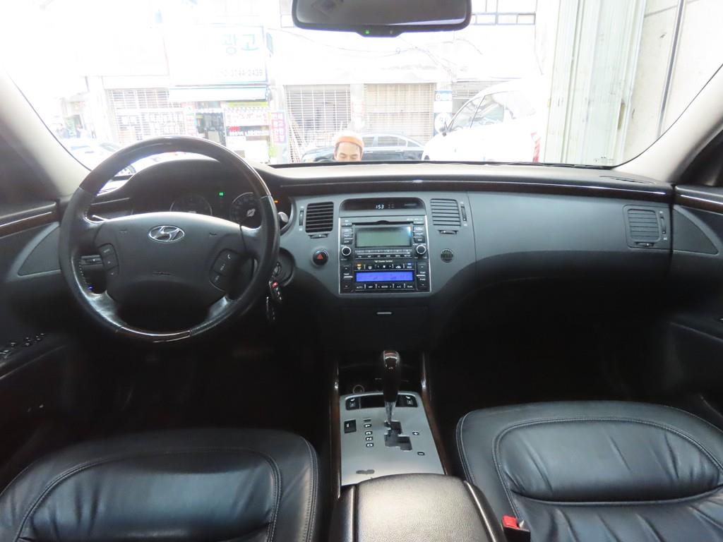 HYUNDAI Grandeur - Vista 7