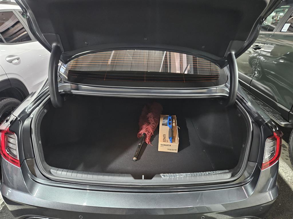 HYUNDAI Sonata - Vista 5