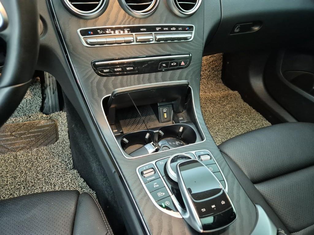 Mercedes Benz C Class - Vista 10