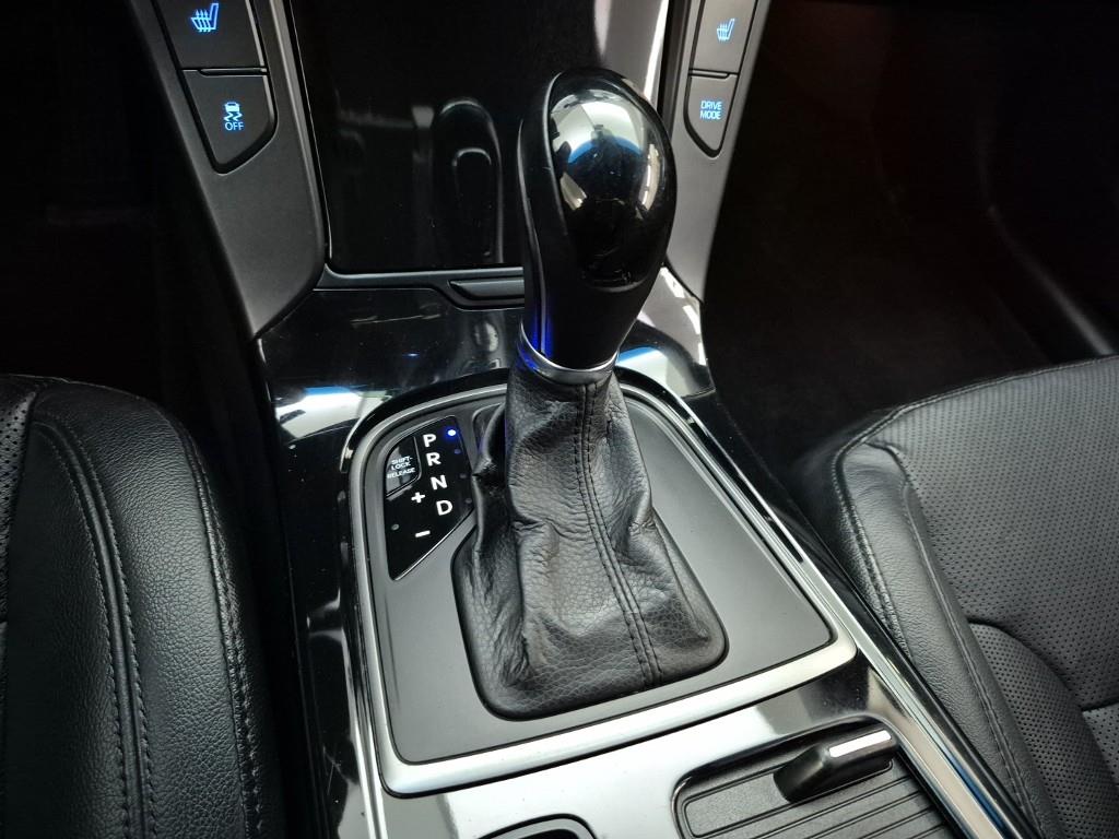 HYUNDAI i40 - Vista 8