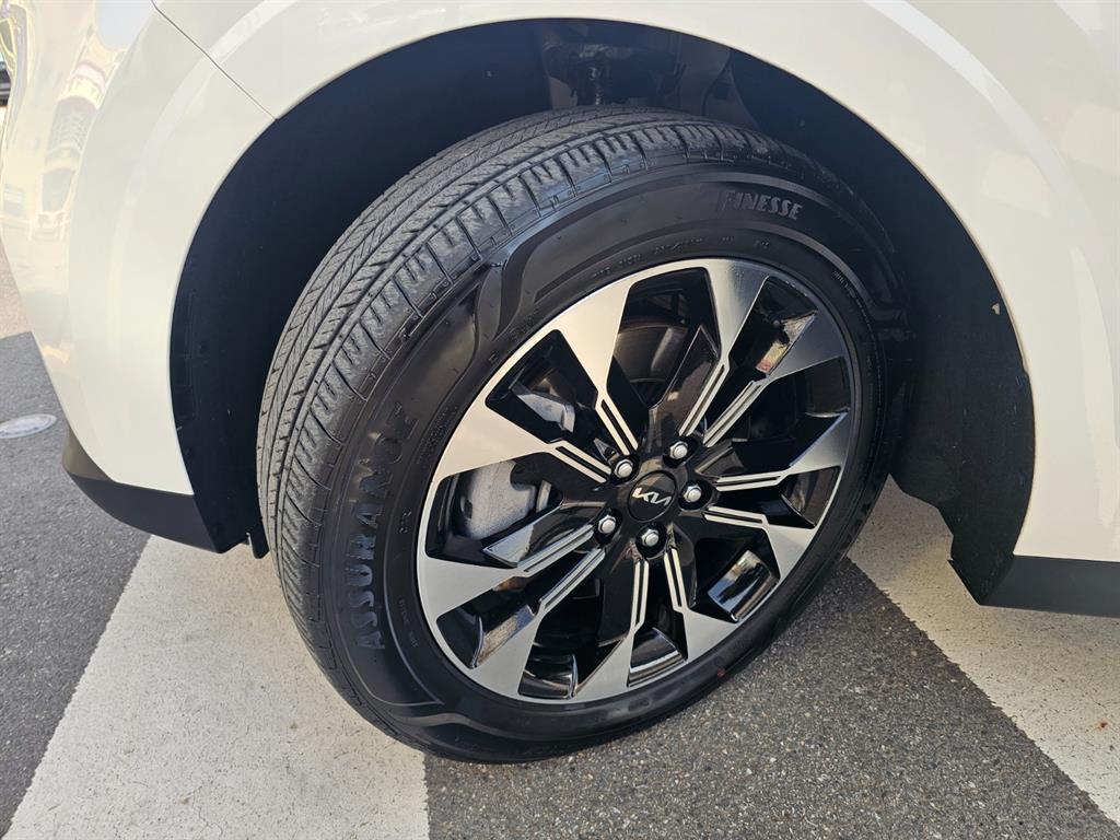 KIA Carnival 2023 Blanco - Importación desde Corea - HF Imports Iquique - Foto 18