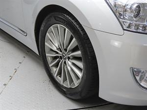 HYUNDAI Equus - Vista 10