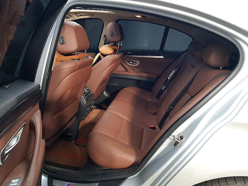 BMW 5 Series - Vista 8