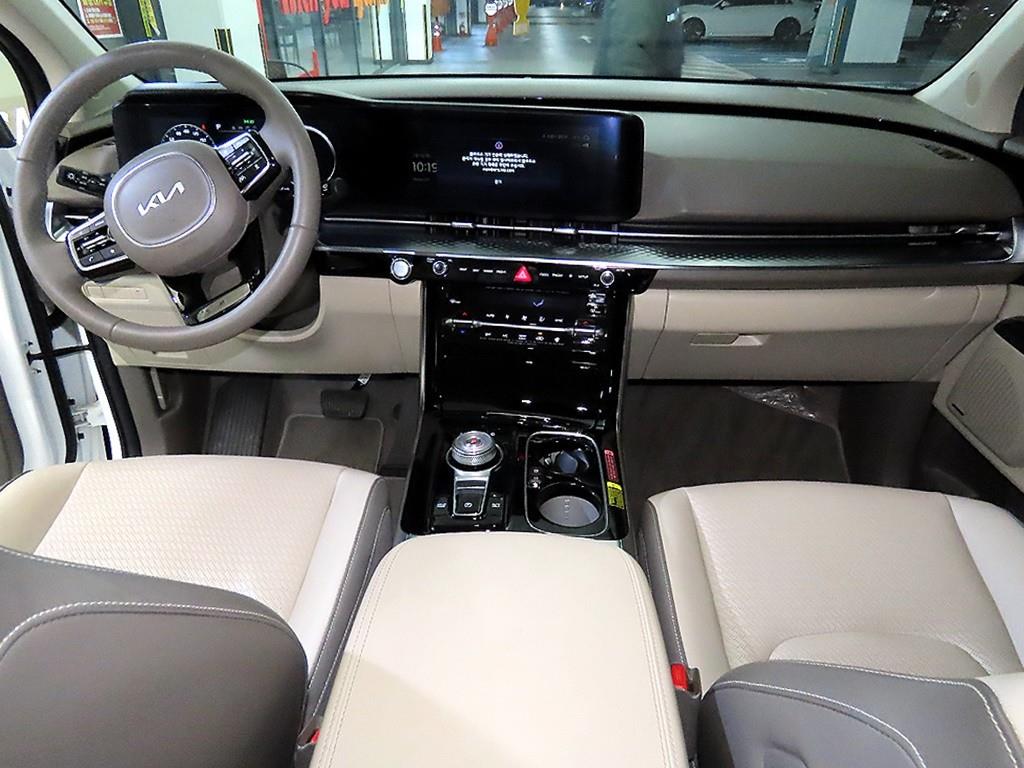 KIA Carnival - Vista 10