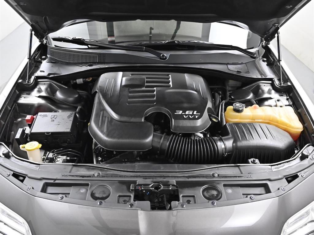 Chrysler 300C - Vista 6