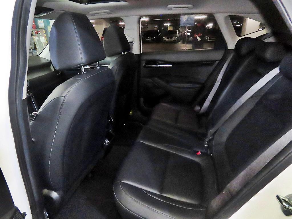 KIA Seltos - Vista 7