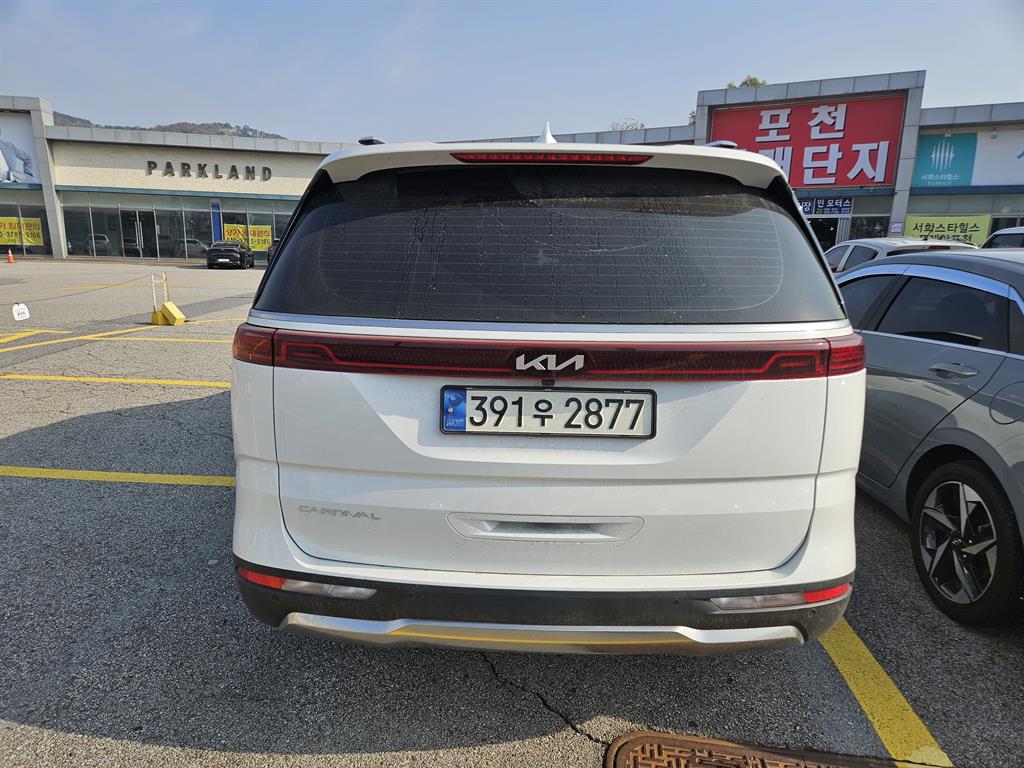KIA Carnival - Vista 3