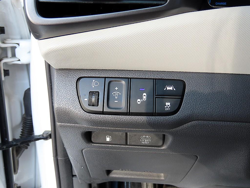 HYUNDAI Ioniq - Vista 12