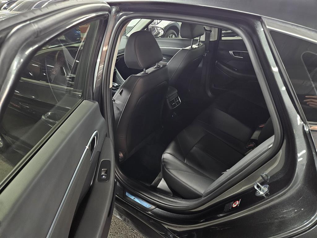 HYUNDAI Sonata - Vista 9