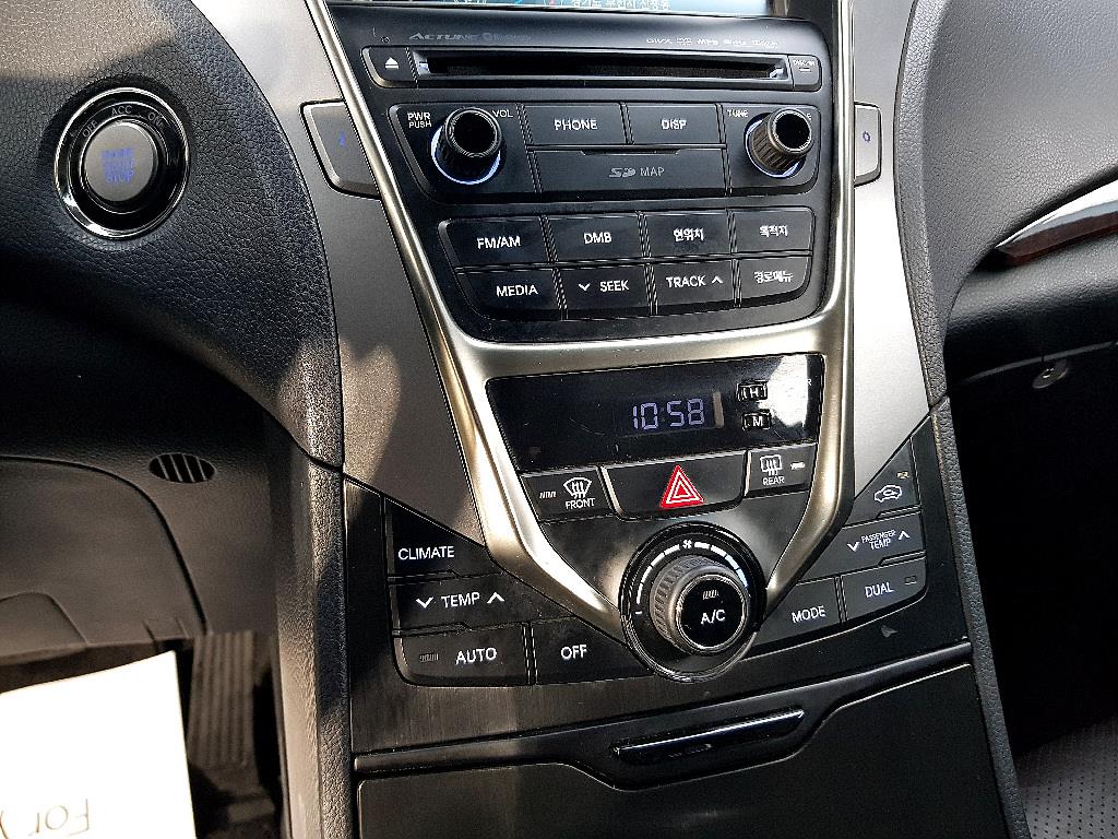 HYUNDAI Grandeur - Vista 11