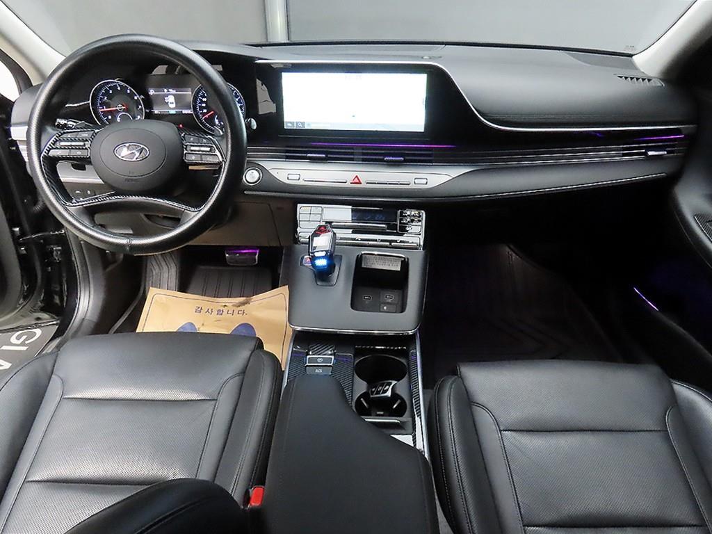 HYUNDAI Grandeur - Vista 7