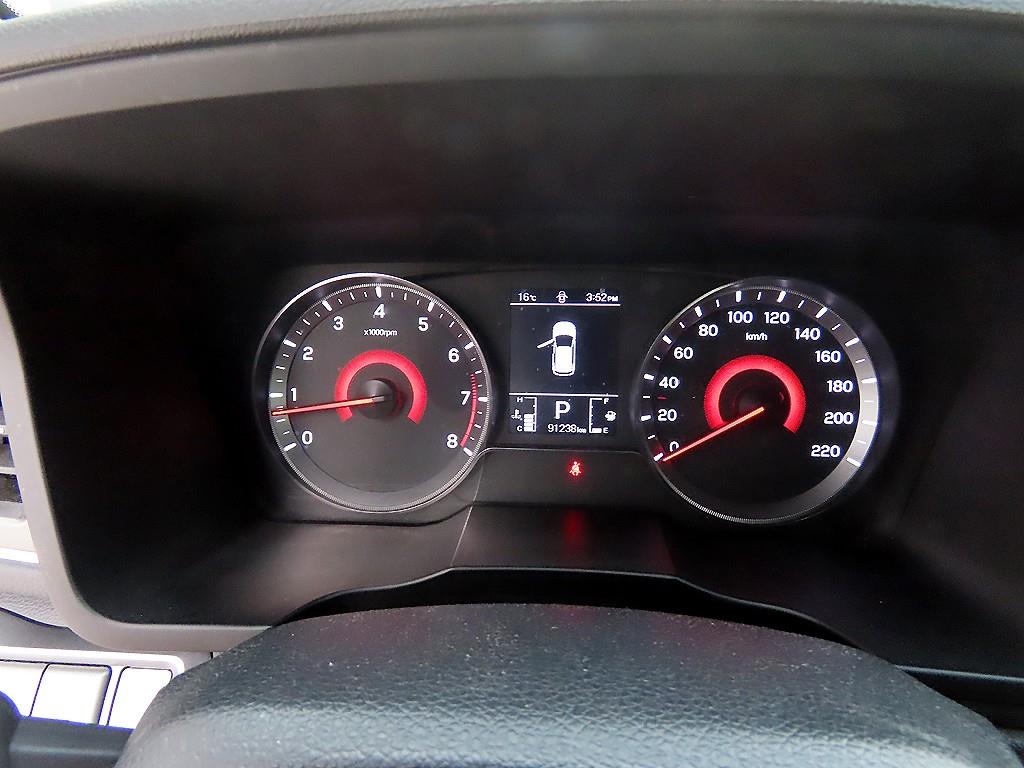 Ssangyong Tivoli - Vista 9