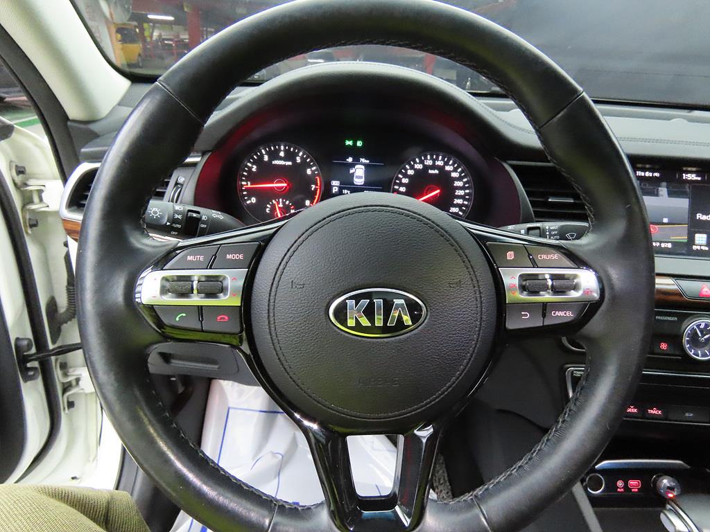 KIA K7 - Vista 8