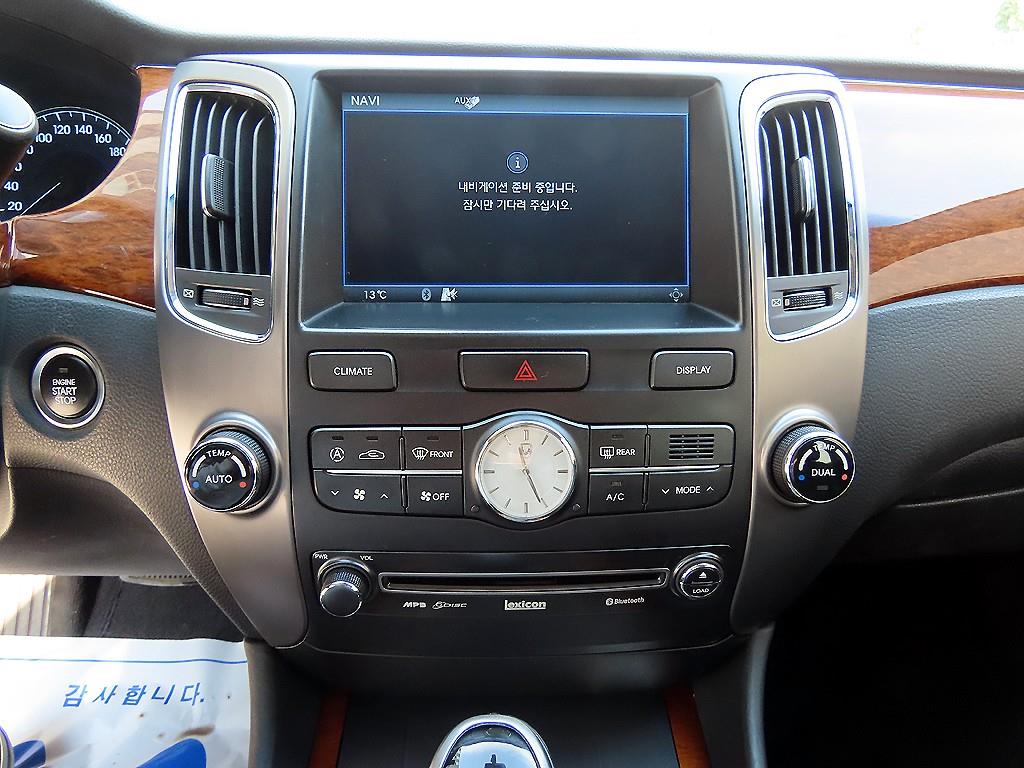 HYUNDAI Equus 2010 Negro - Importación desde Corea - HF Imports Iquique - Foto 14