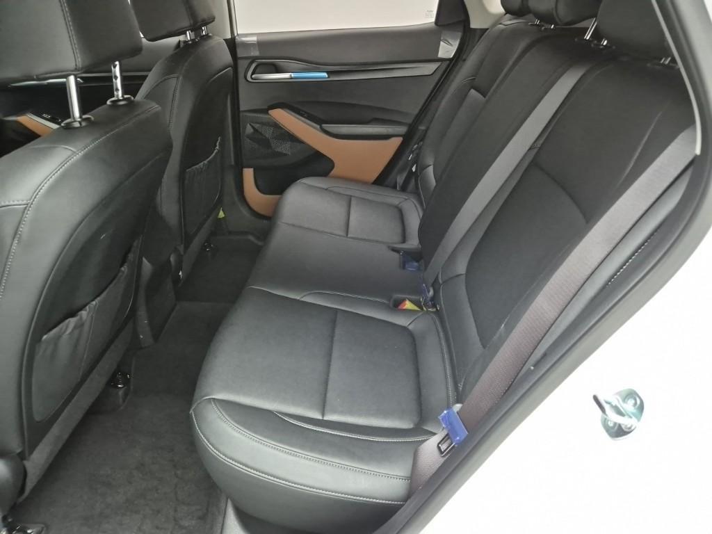 KIA Seltos - Vista 12