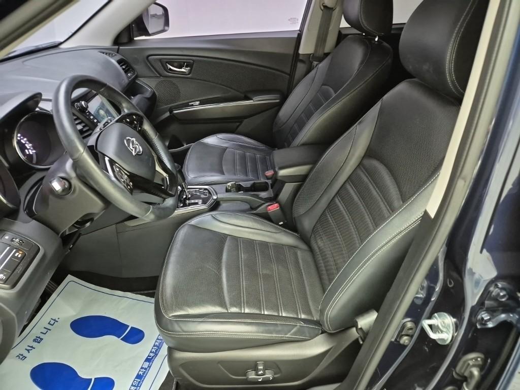 Ssangyong Tivoli - Vista 11