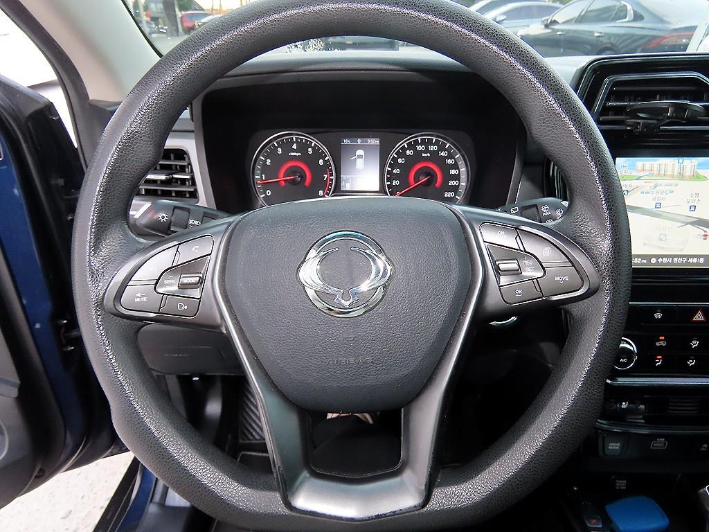 Ssangyong Tivoli - Vista 8