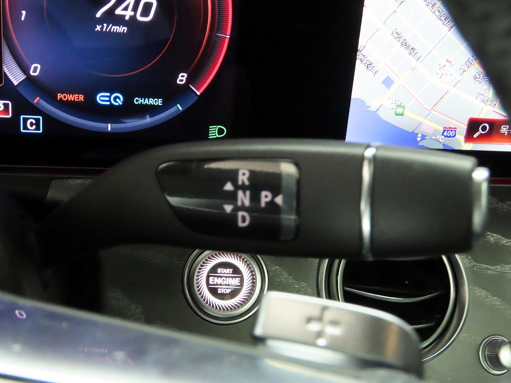 Mercedes Benz E class - Vista 10