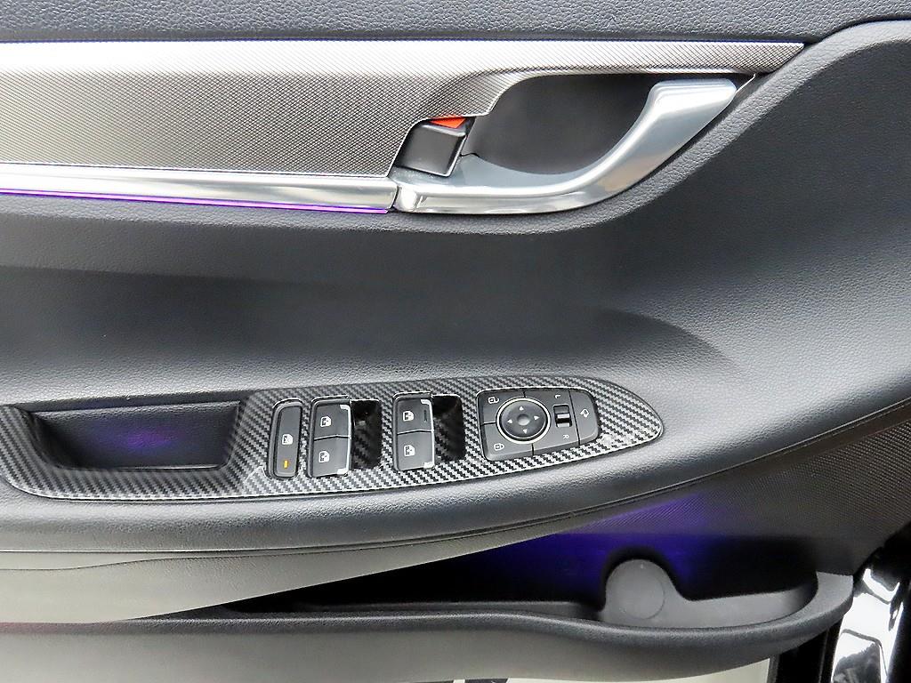 HYUNDAI Grandeur - Vista 11