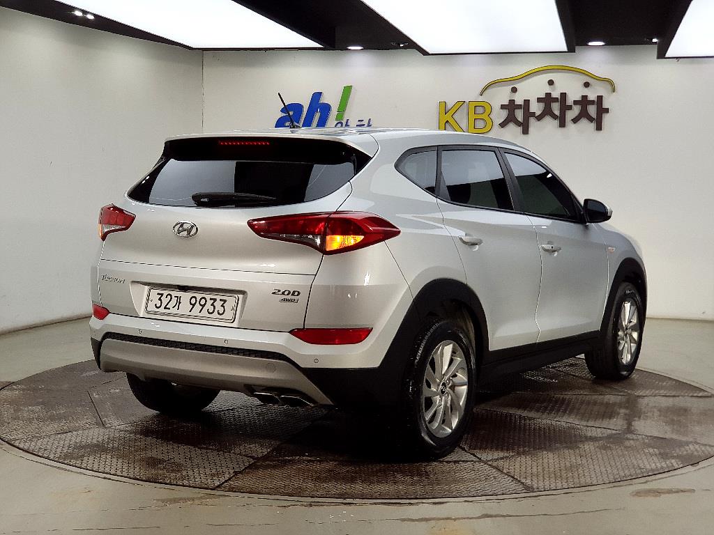 HYUNDAI Tucson - Vista 4