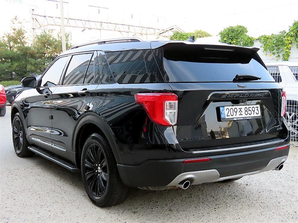 Ford Explorer - Vista 3