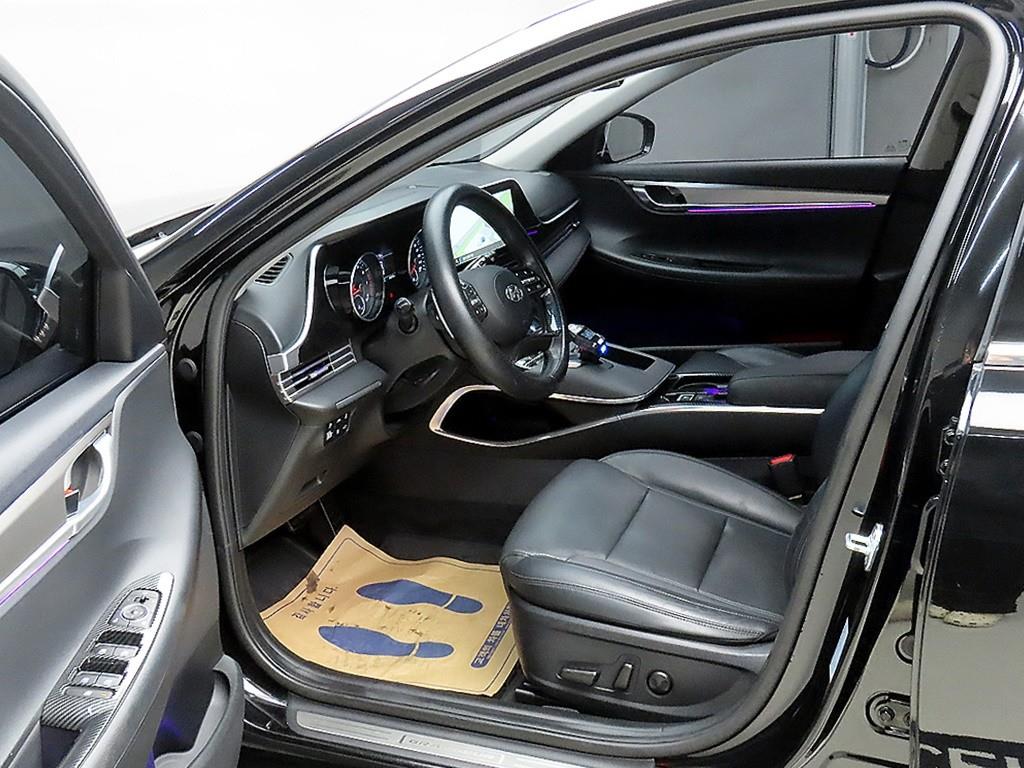 HYUNDAI Grandeur - Vista 5