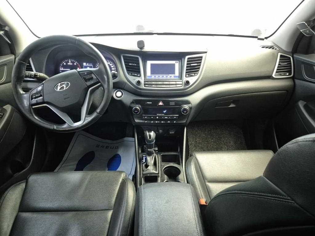 HYUNDAI Tucson - Vista 7