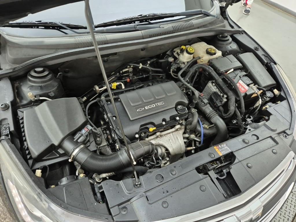 Chevrolet Cruise - Vista 6