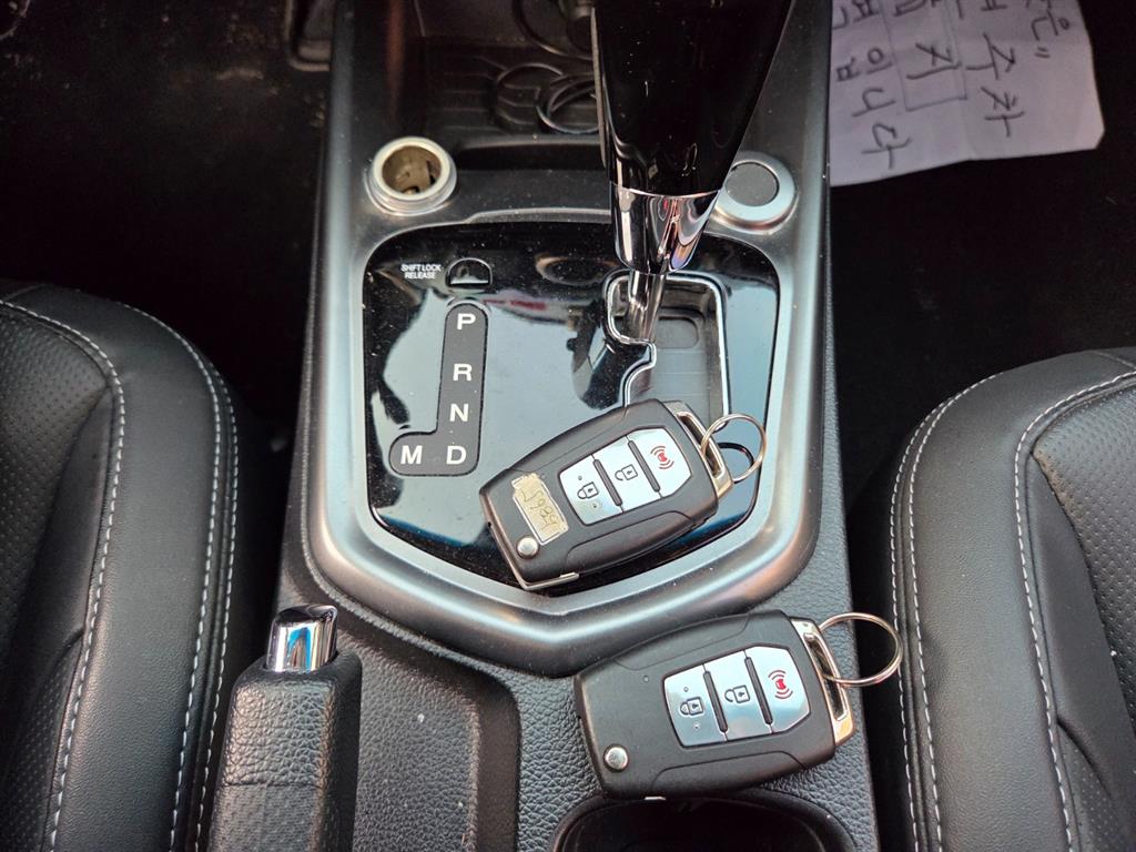 Ssangyong Tivoli 2018 Blanco - Importación desde Corea - HF Imports Iquique - Foto 13