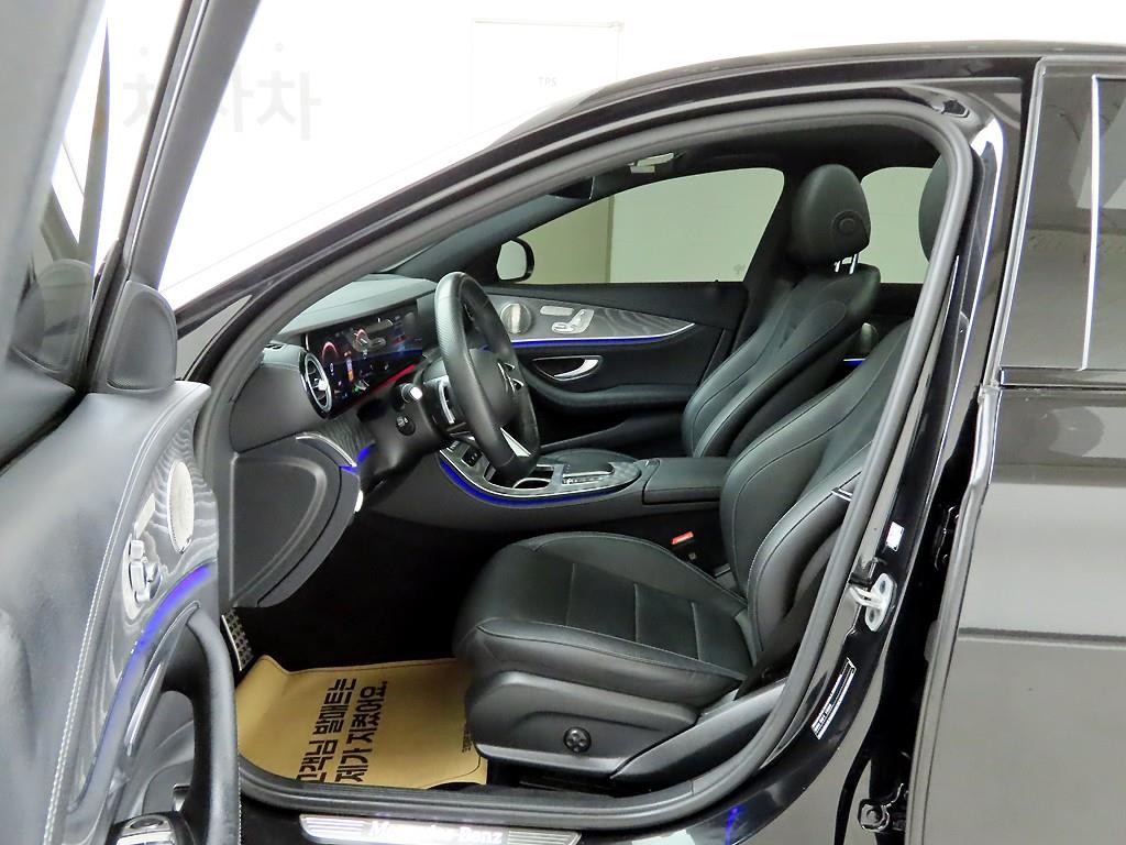 Mercedes Benz E class 2023 Negro - Importación desde Corea - HF Imports Iquique - Foto 13