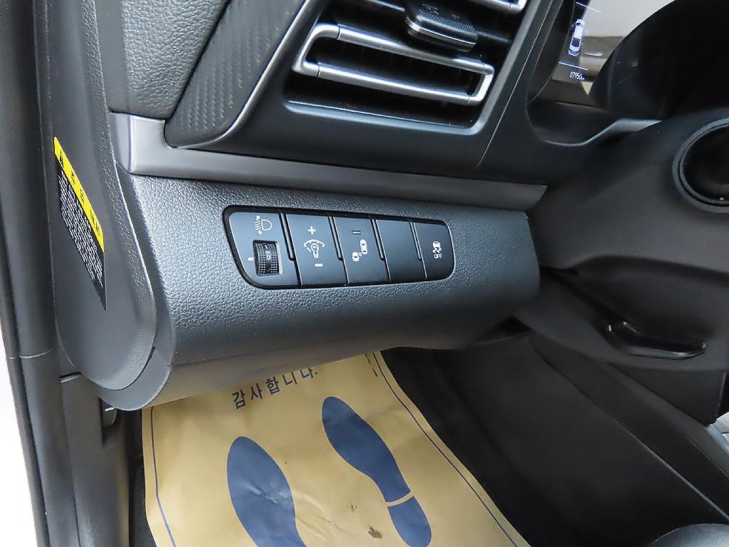 HYUNDAI Avante 2020 Blanco - Importación desde Corea - HF Imports Iquique - Foto 13