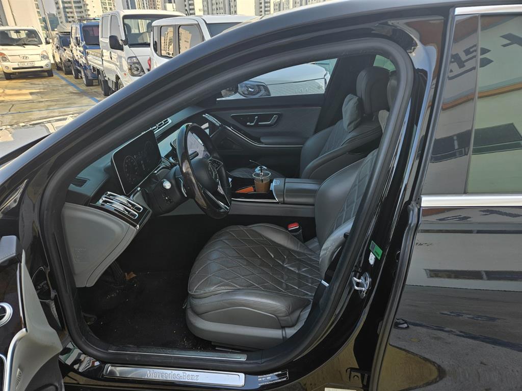 Mercedes Benz S Class - Vista 5