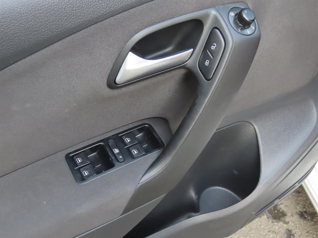 Volkswagen polo 2014 Blanco - Importación desde Corea - HF Imports Iquique - Foto 11