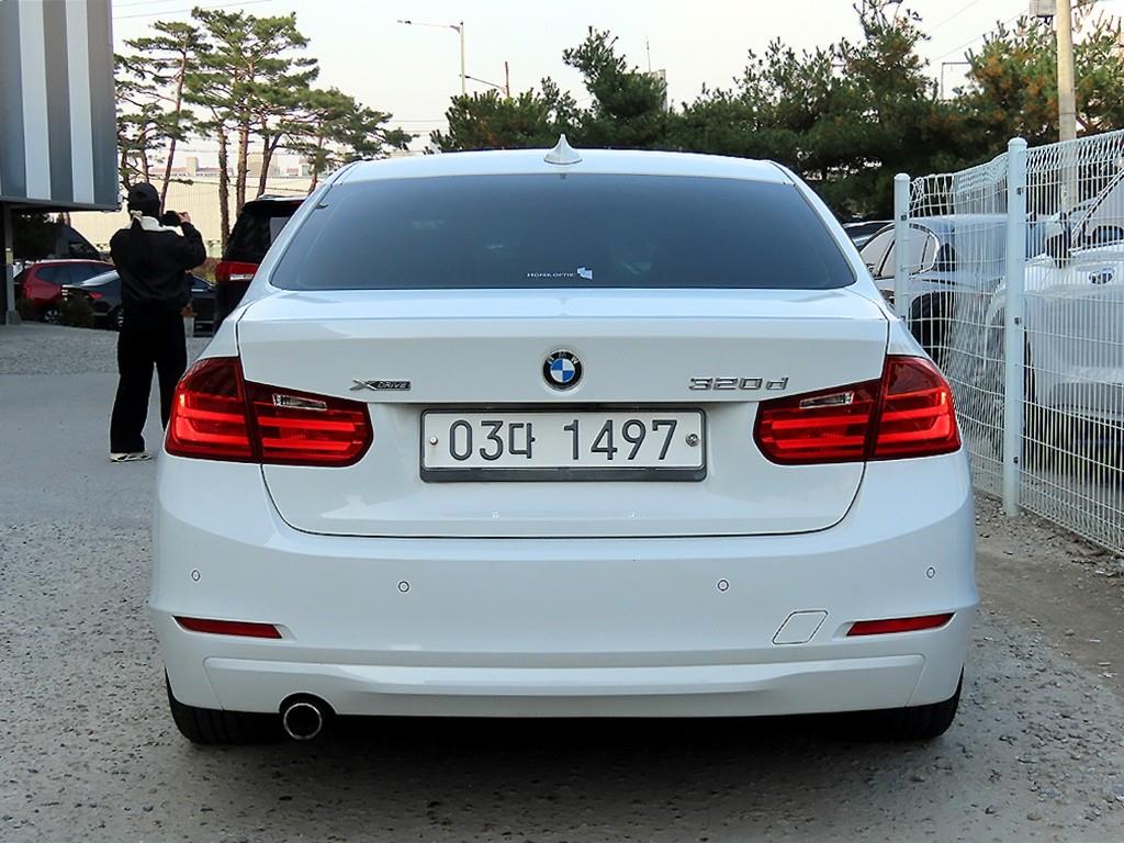 BMW 3 series - Vista 4