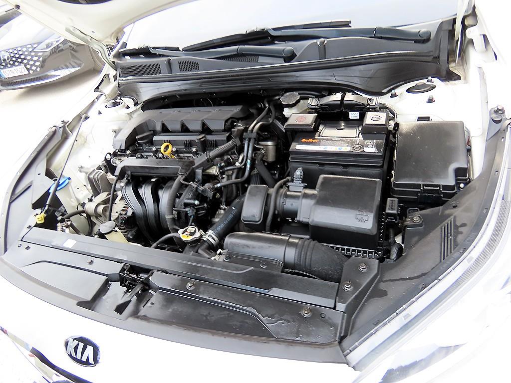 KIA K3 2019 Blanco - Importación desde Corea - HF Imports Iquique - Foto 19