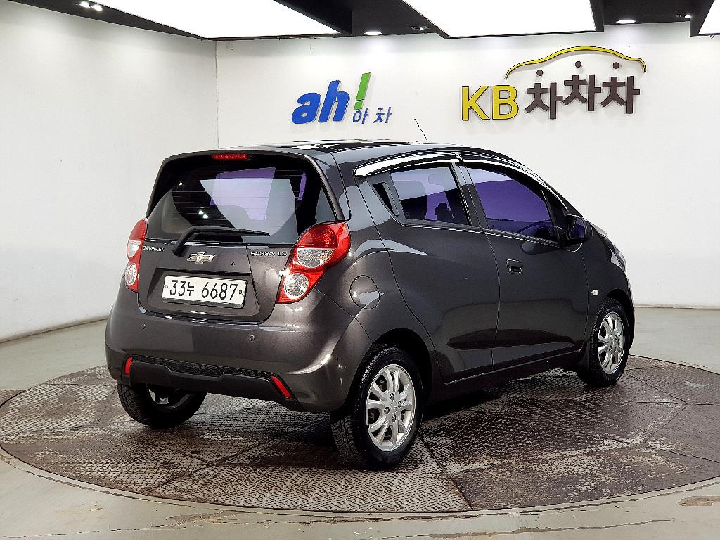 Chevrolet Spark - Vista 4