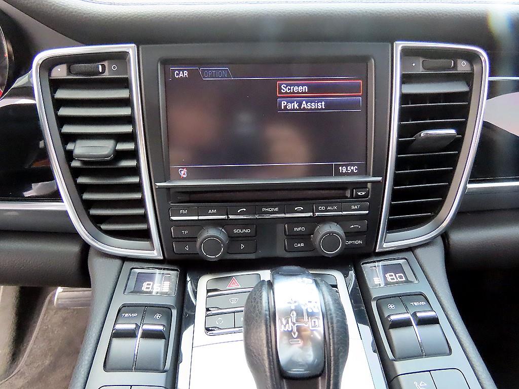 Porsche Panamera - Vista 12