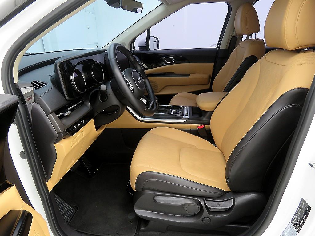 KIA Carnival - Vista 6