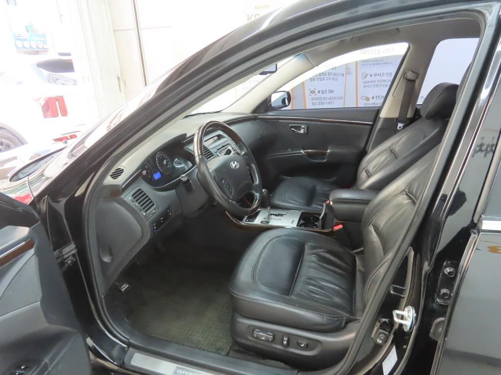 HYUNDAI Grandeur - Vista 5