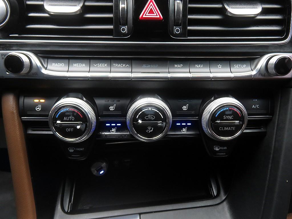 Genesis G70 2018 Café - Importación desde Corea - HF Imports Iquique - Foto 14