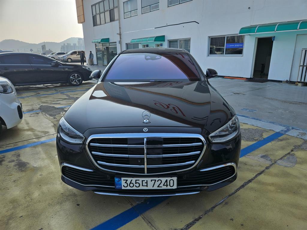 Mercedes Benz S Class - Vista 2