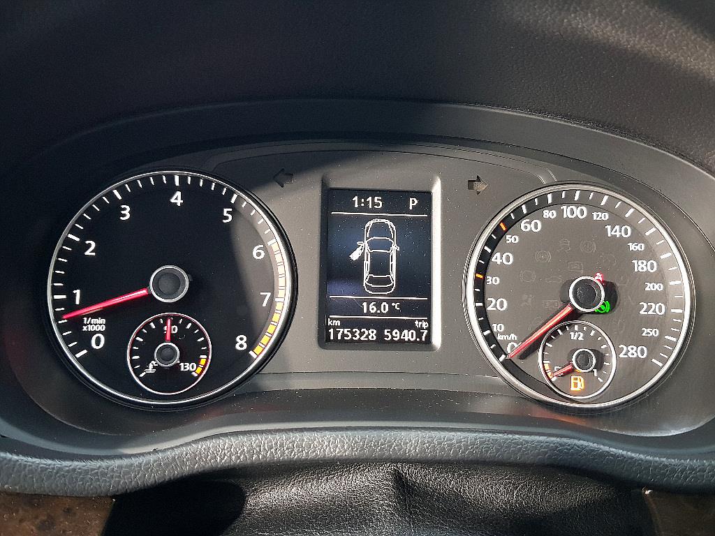 Volkswagen Passat - Vista 7