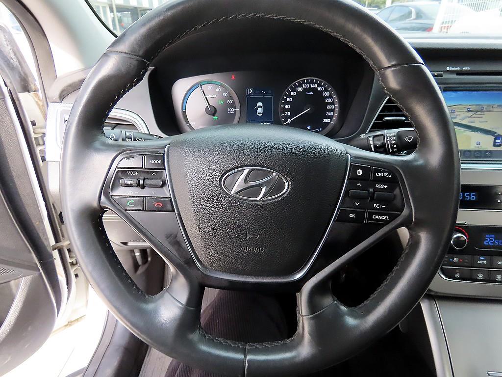 HYUNDAI Sonata - Vista 8