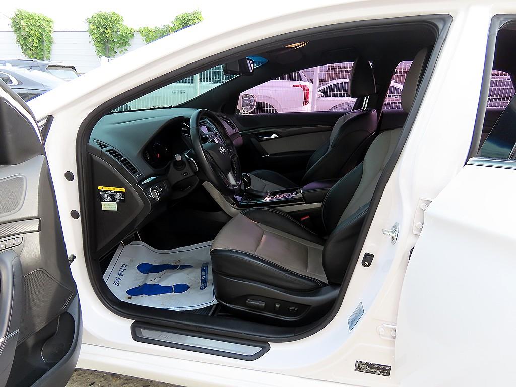 HYUNDAI i40 - Vista 5