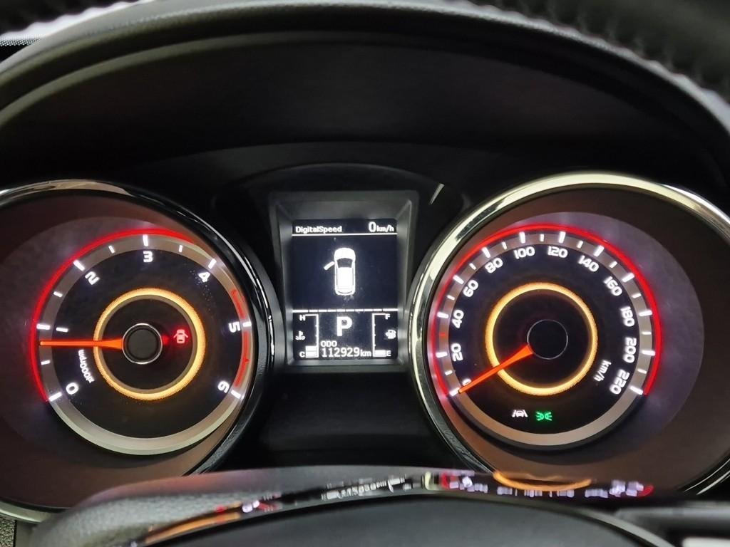 Ssangyong Tivoli - Vista 6