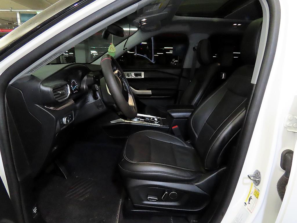 Ford Explorer - Vista 6