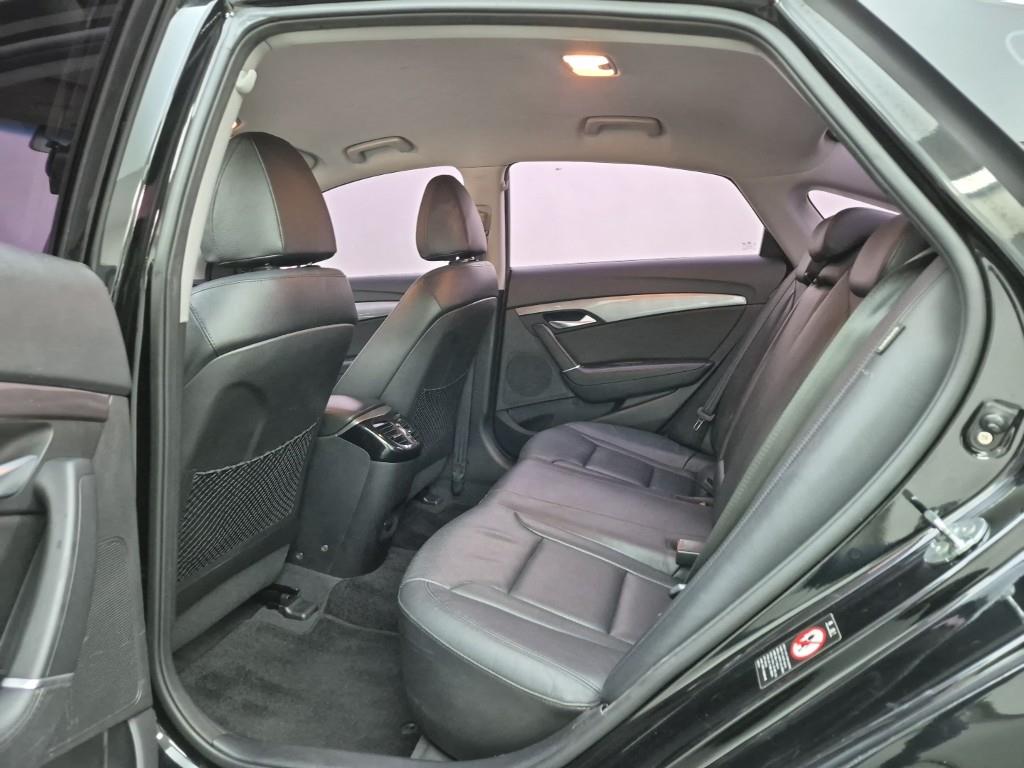 HYUNDAI i40 - Vista 12