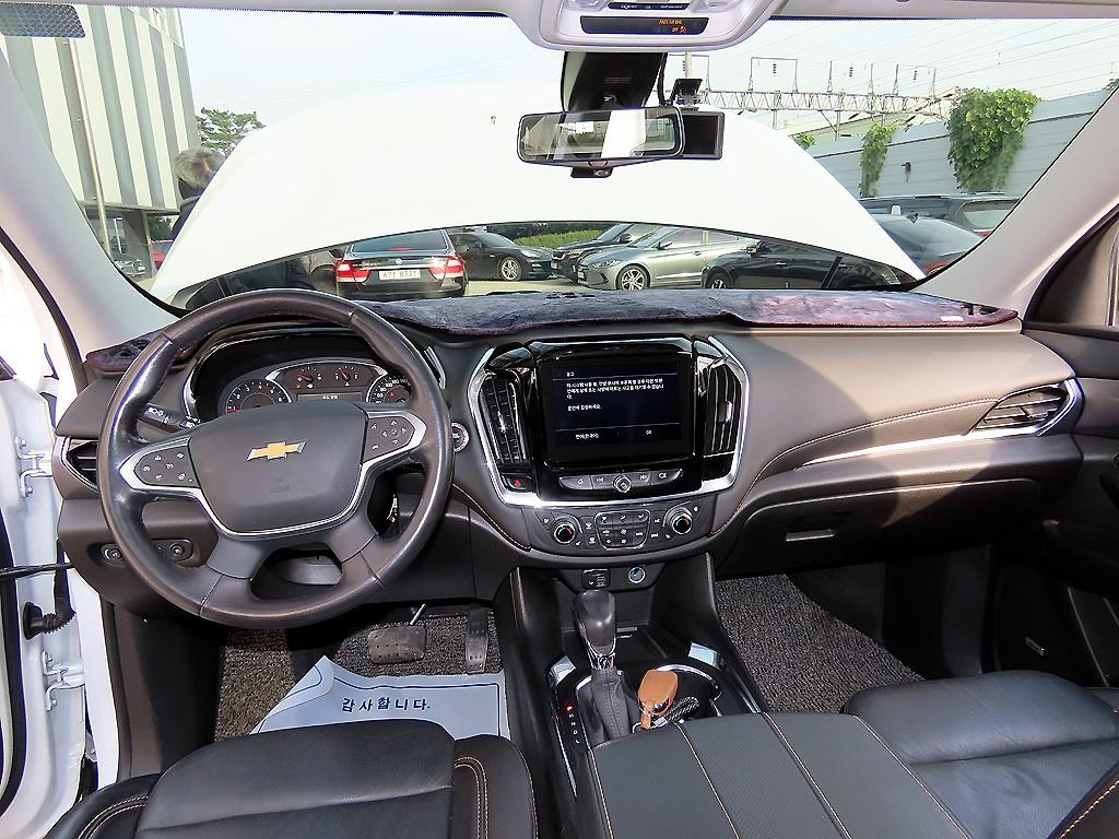 Chevrolet Travers - Vista 7